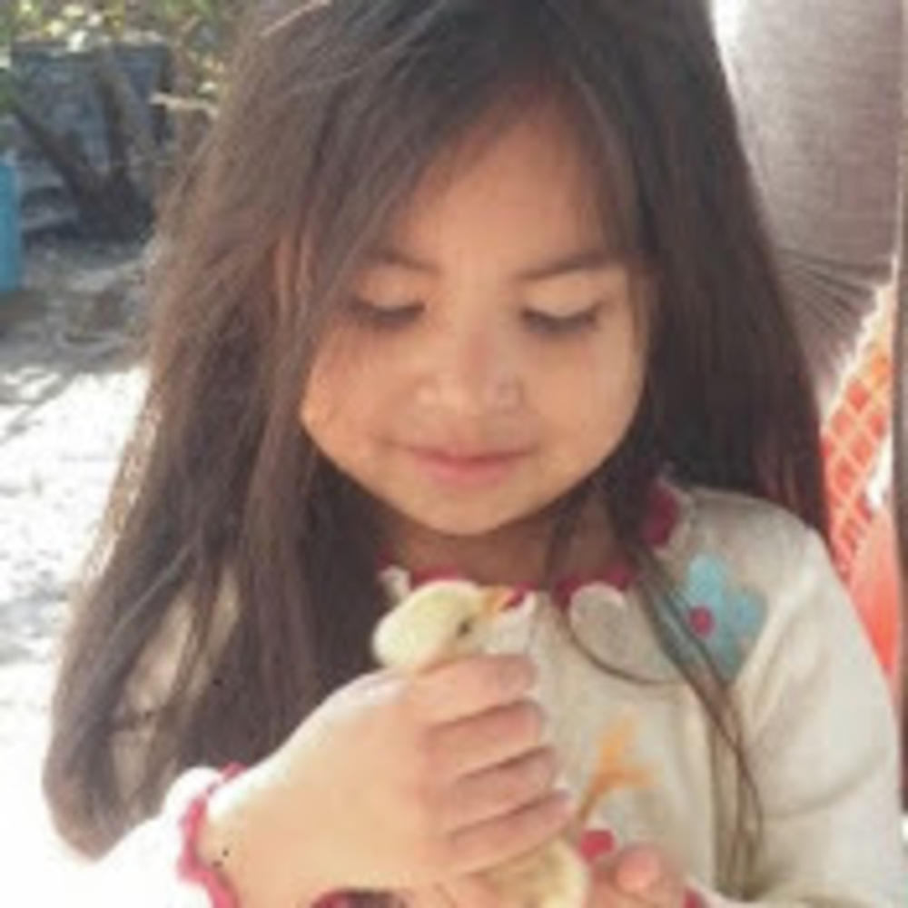 Meet your Posher, Camila
